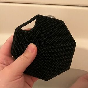Black Silicone Scrubber Pad
